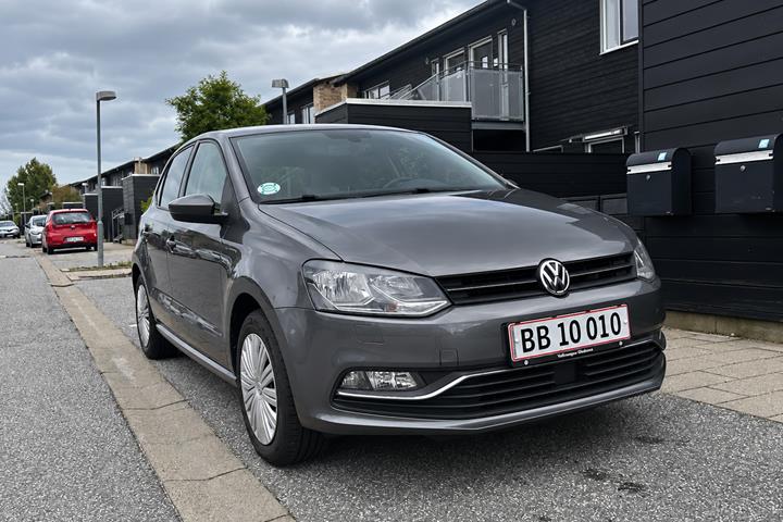 Grå VW Polo fra 2015