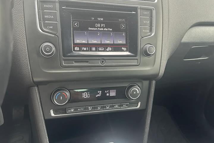Grå VW Polo fra 2015