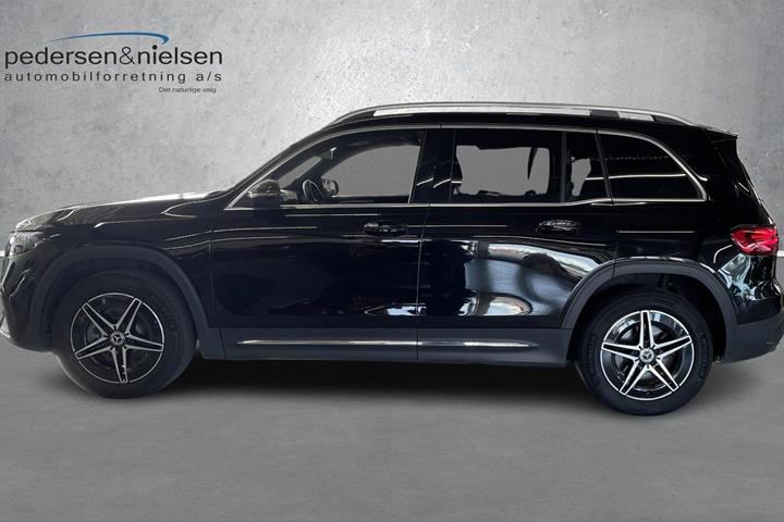Sort Mercedes EQB250+ fra 2024