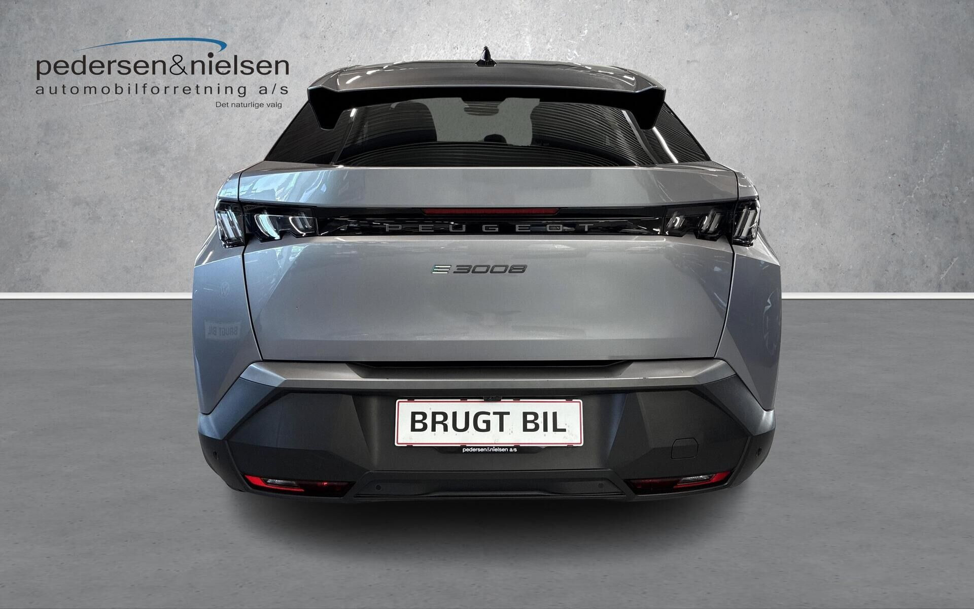 Sort Peugeot e-3008 fra 2025