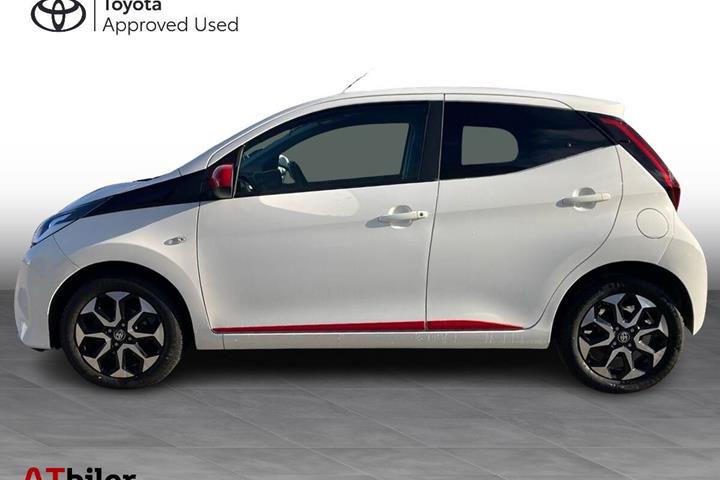 Hvid Toyota Aygo fra 2021
