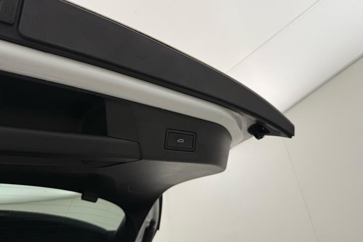 Hvid VW ID.4 fra 2023