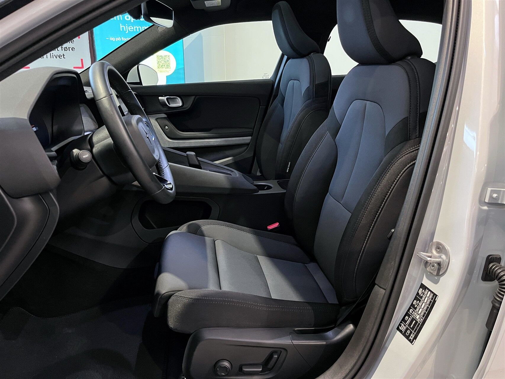 Hvid Polestar 2 fra 2024