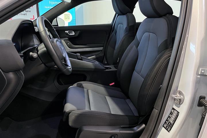 Hvid Polestar 2 fra 2024