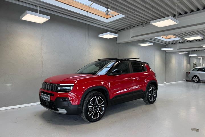 Rød Jeep Avenger fra 2025