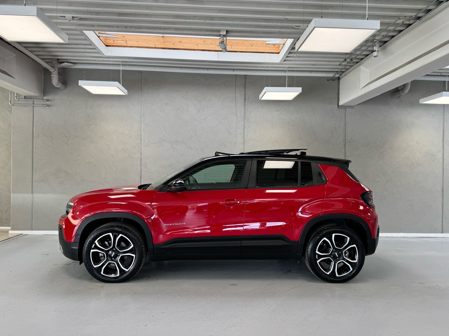 Rød Jeep Avenger fra 2025