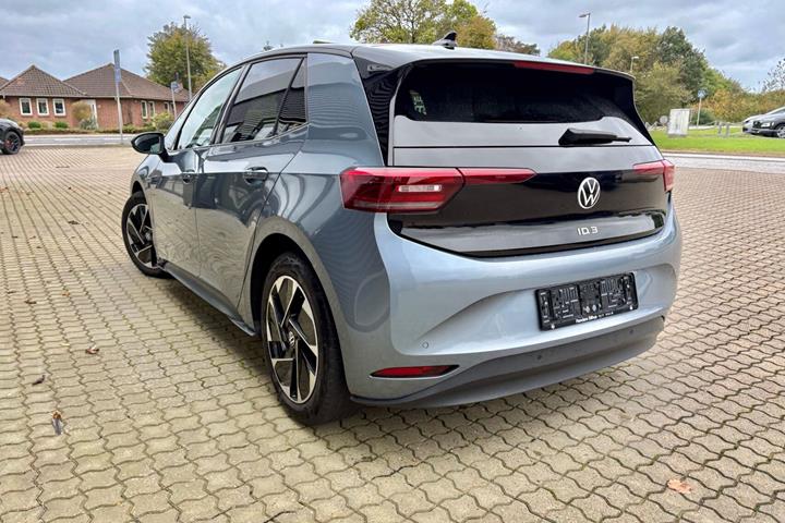 Blå VW ID.3 fra 2021