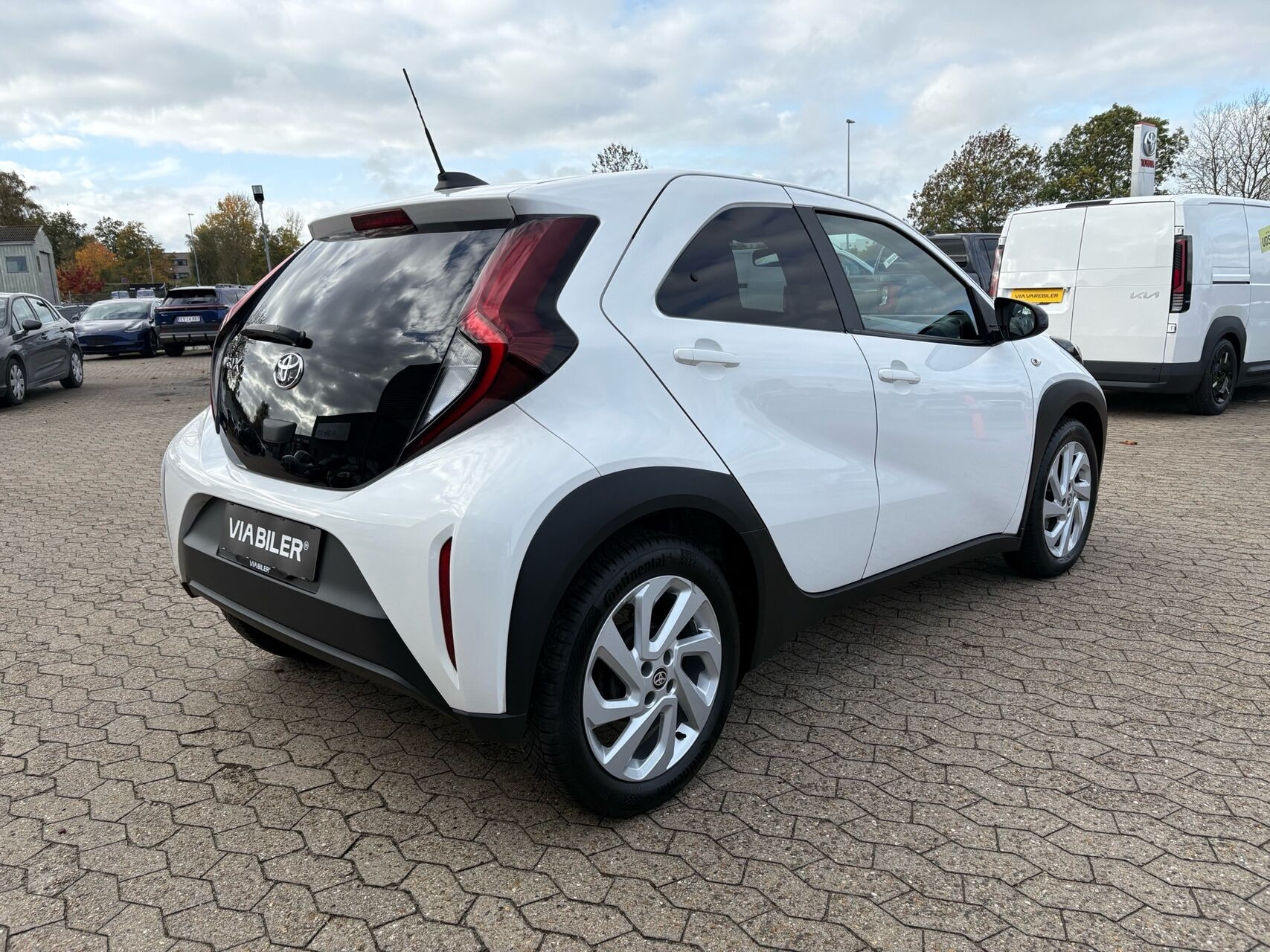 Hvid Toyota Aygo X fra 2022