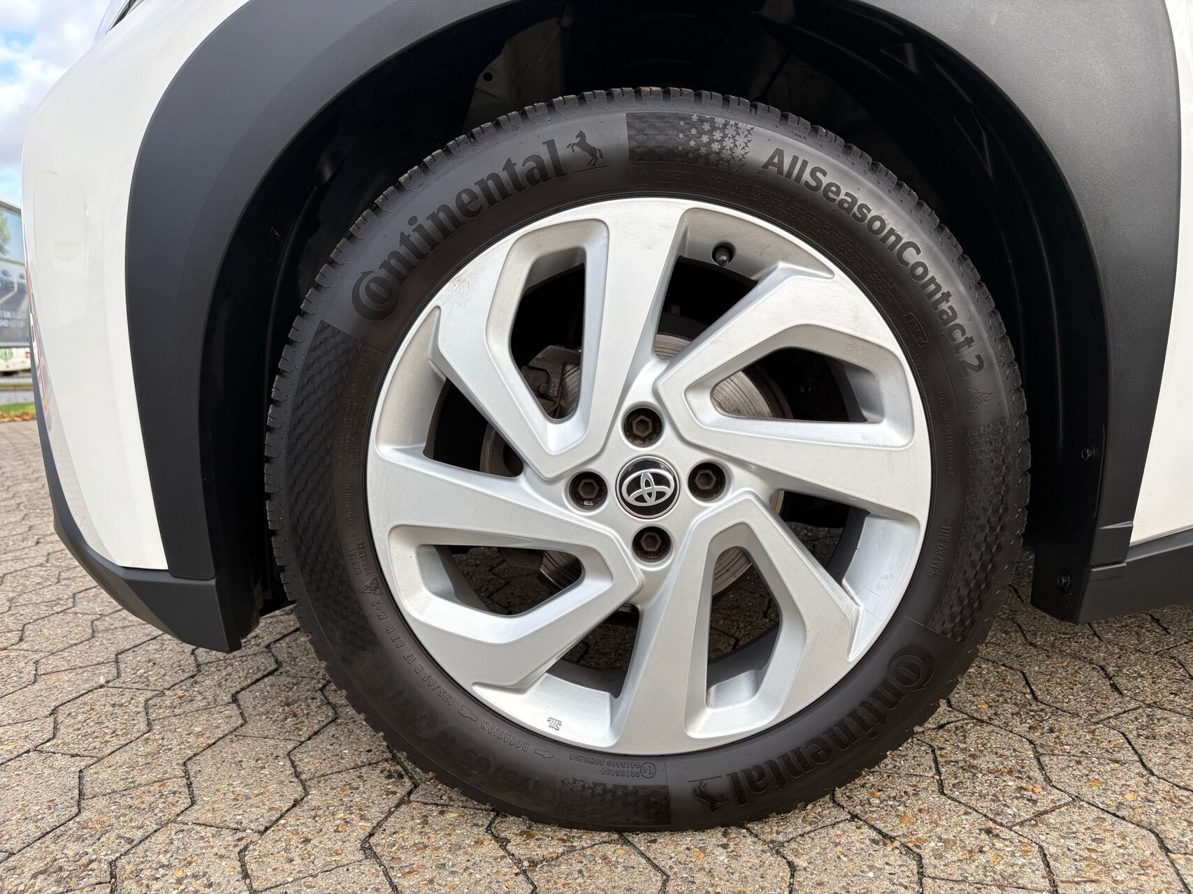 Hvid Toyota Aygo X fra 2022