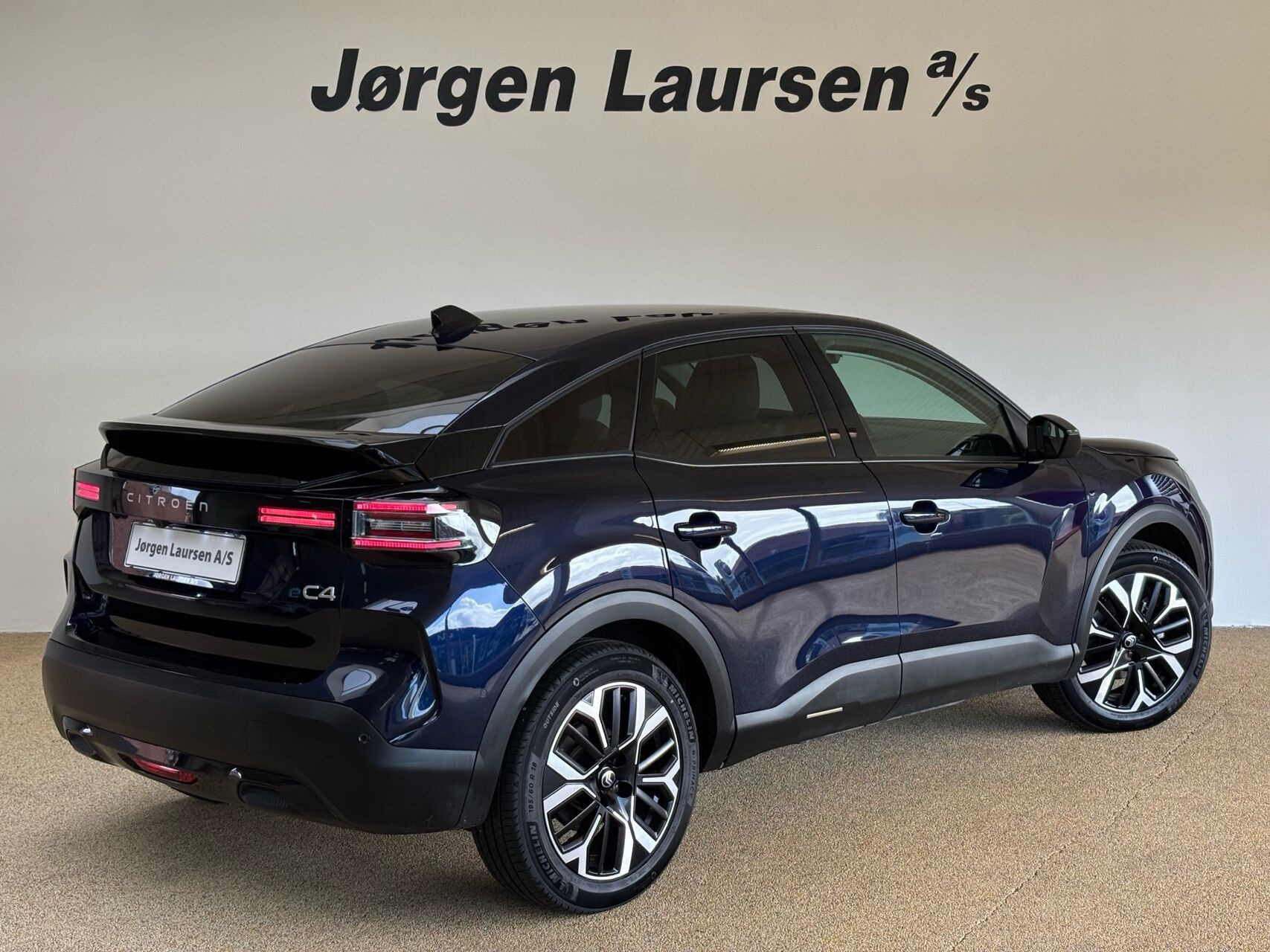 Blå Citroën ë-C4 fra 2025