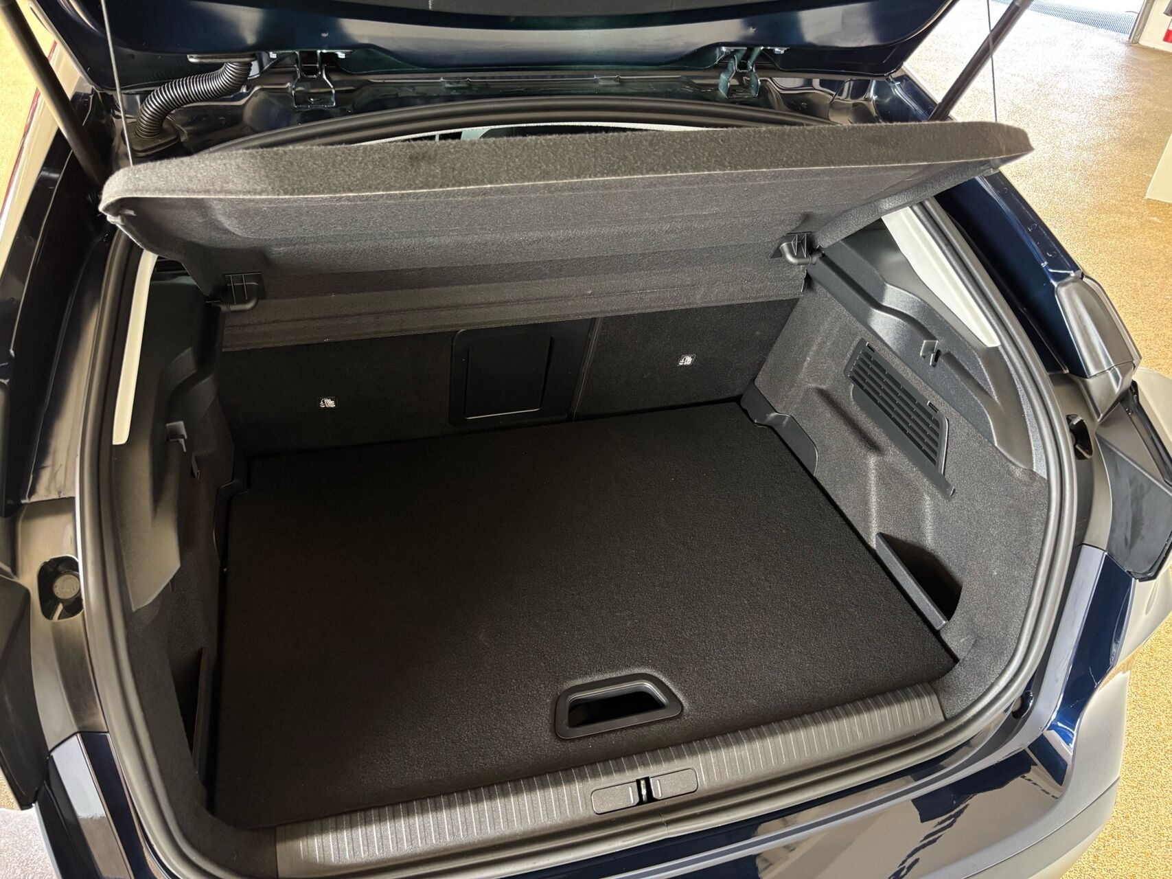 Blå Citroën ë-C4 fra 2025