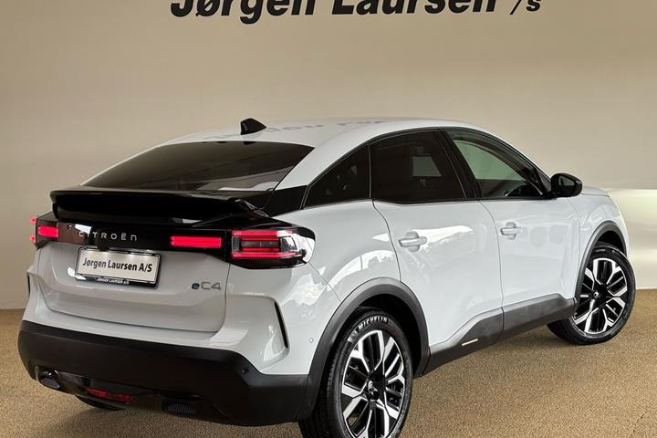 Hvid Citroën ë-C4 fra 2025