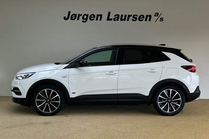 Hvid Opel Grandland X fra 2021