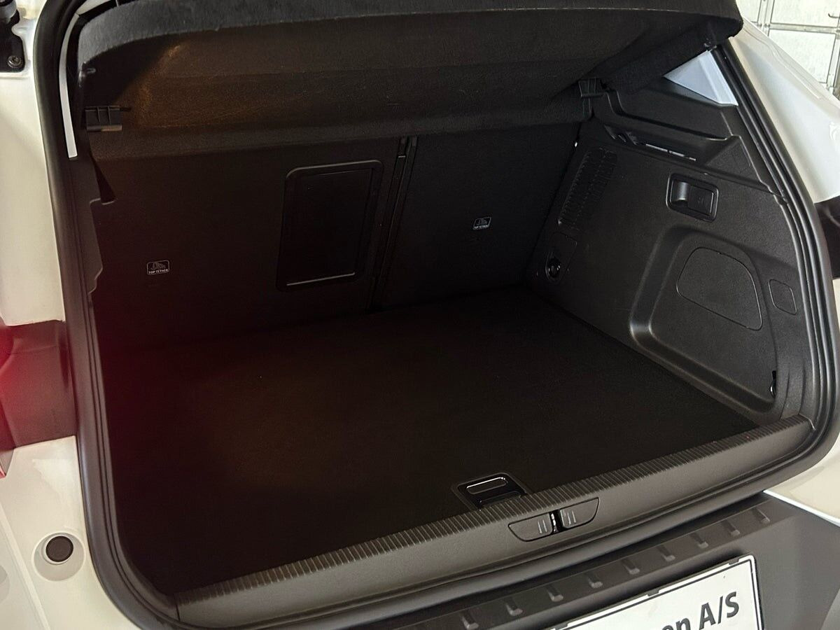 Hvid Opel Grandland X fra 2021