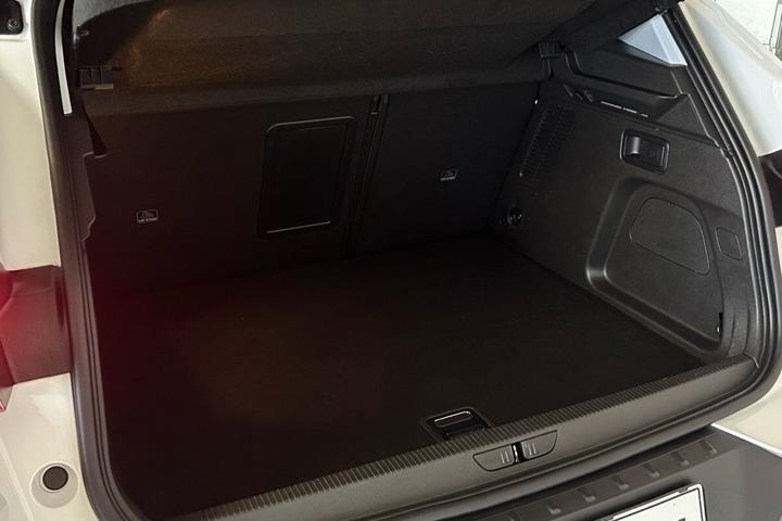 Hvid Opel Grandland X fra 2021