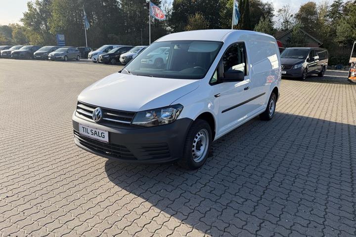 Hvid VW Caddy Maxi fra 2020 set udefra