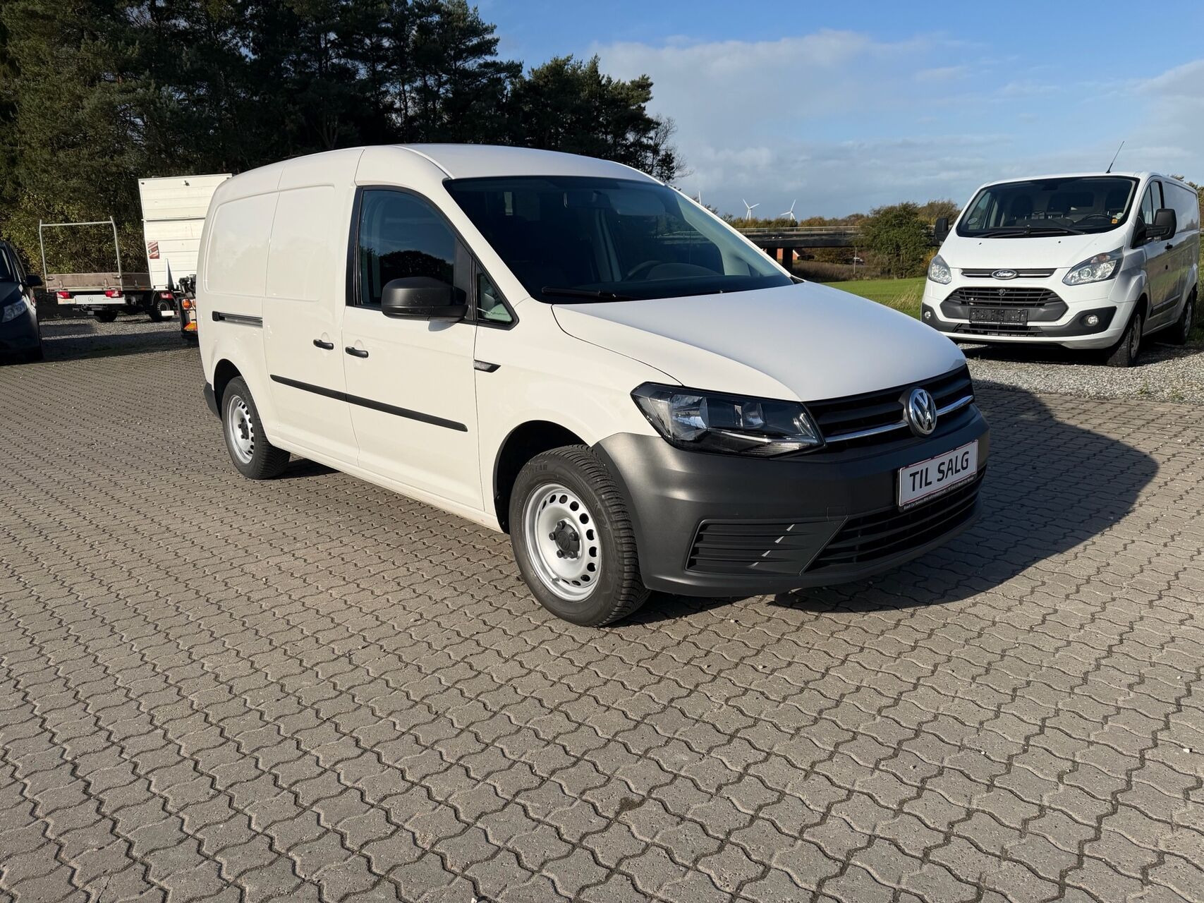 Hvid VW Caddy Maxi fra 2020