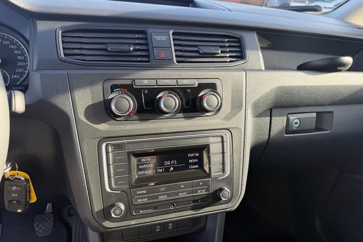 Hvid VW Caddy Maxi fra 2020