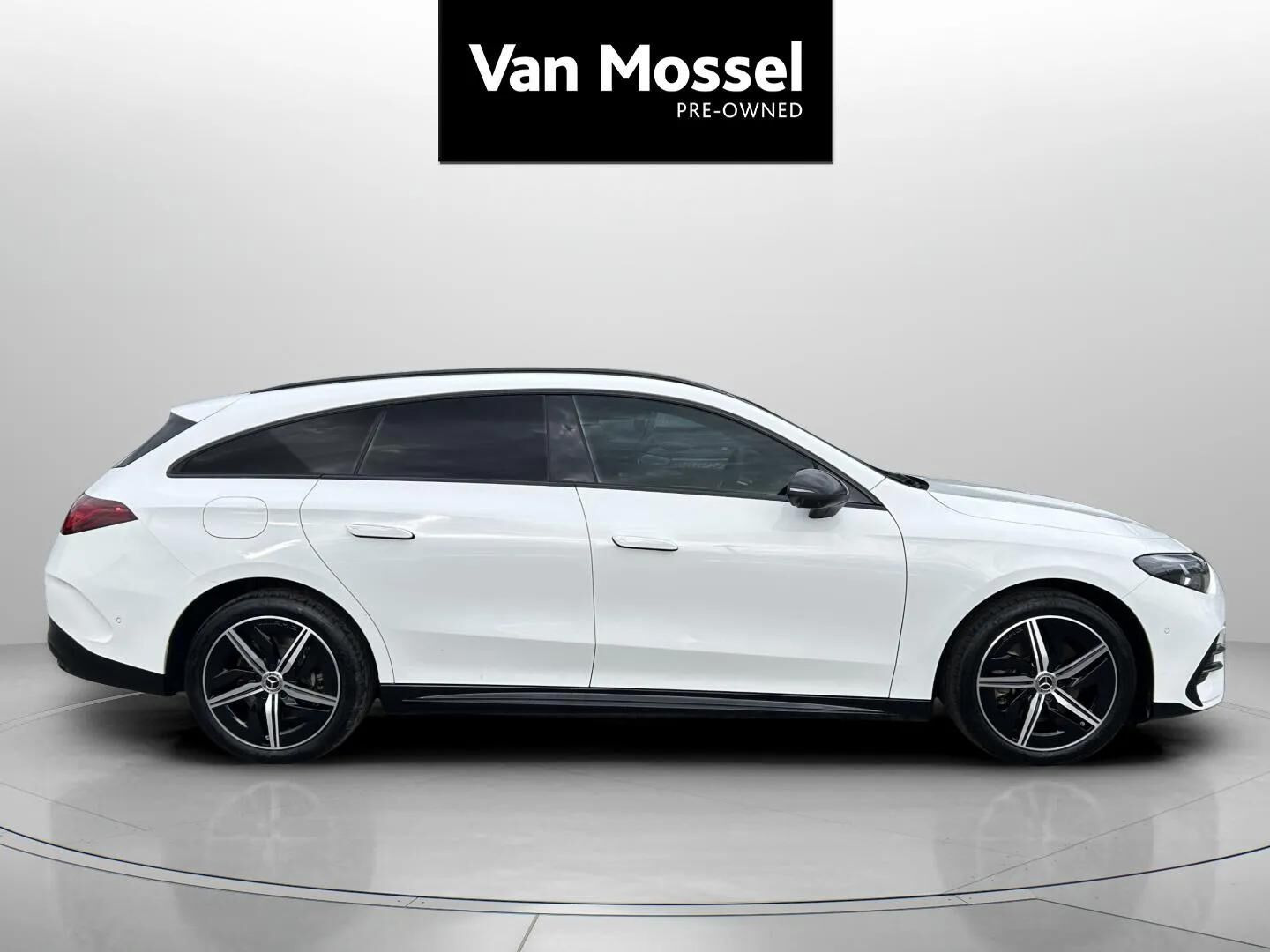 Hvid Mercedes CLA250+ fra 2026