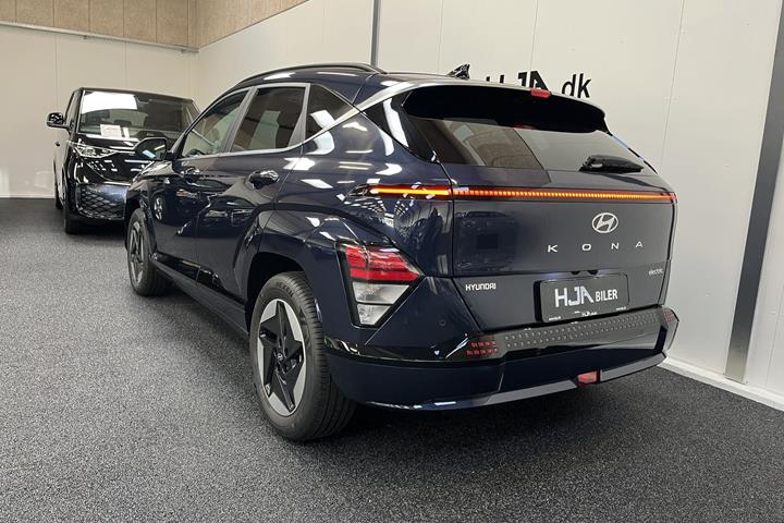Blå Hyundai Kona fra 2025