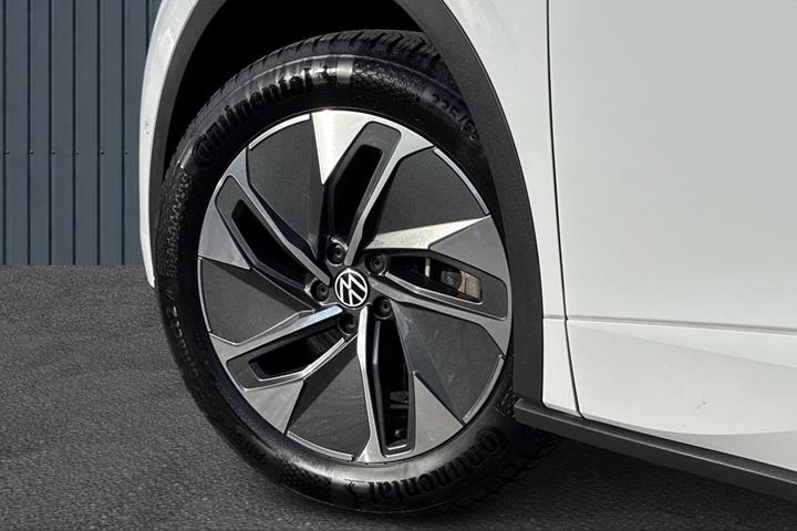 Hvid VW ID.5 fra 2023