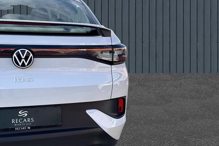 Hvid VW ID.5 fra 2023