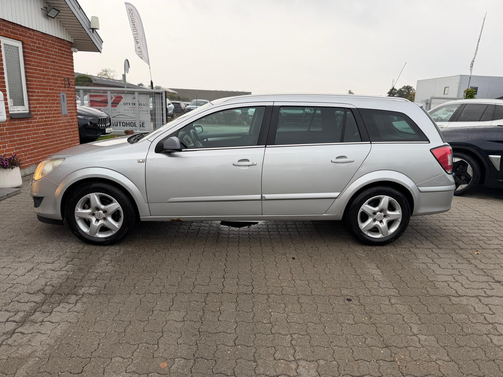 undefined Opel Astra fra 2008