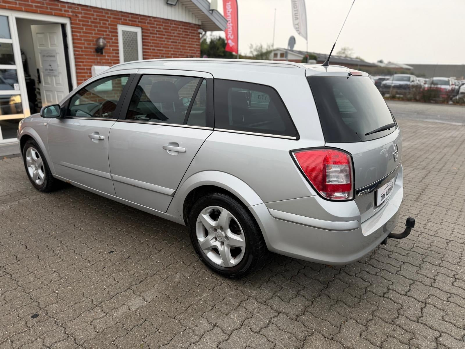undefined Opel Astra fra 2008