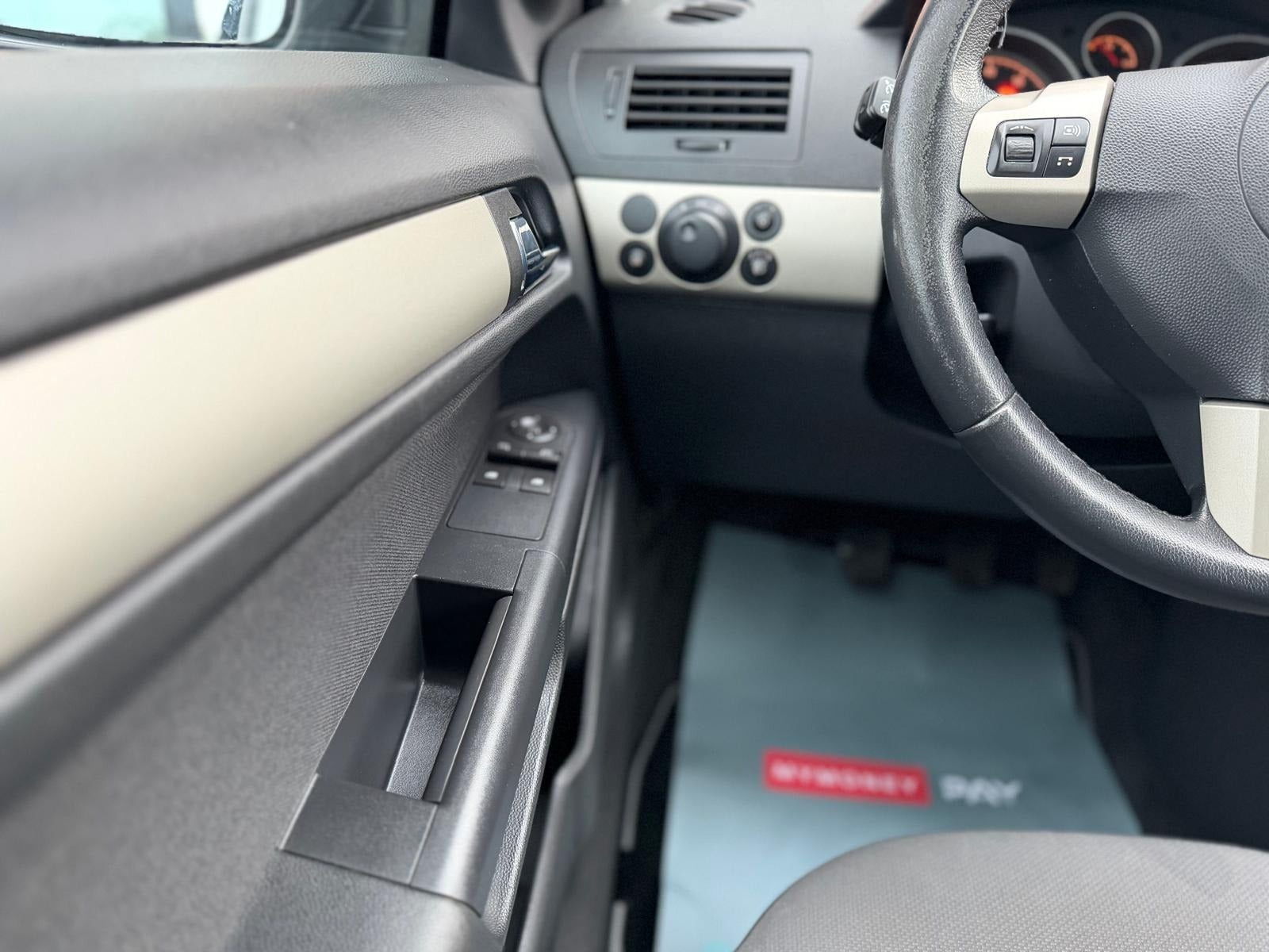 undefined Opel Astra fra 2008