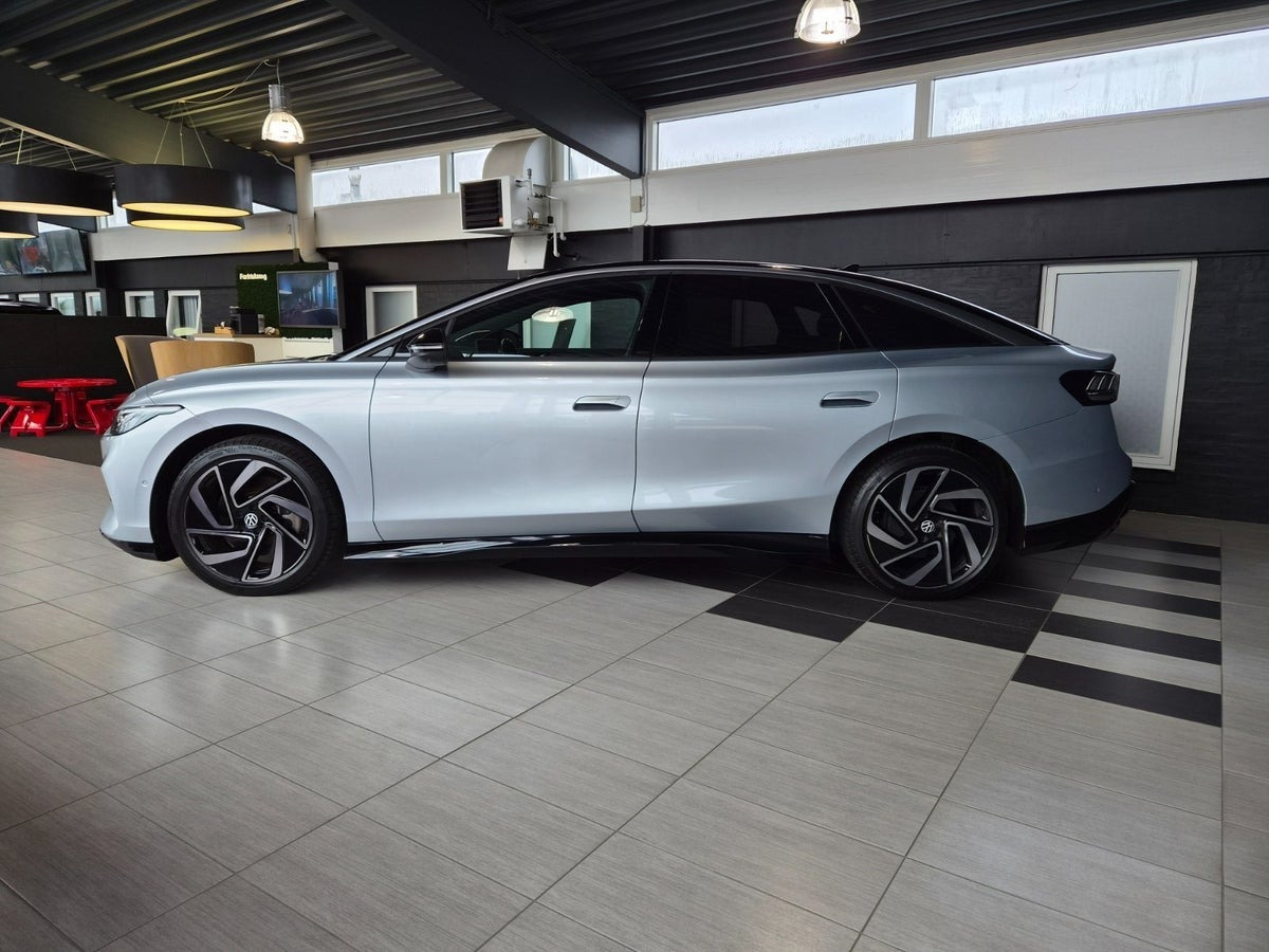 Sølv VW ID.7 fra 2025