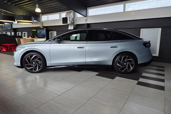 Sølv VW ID.7 fra 2025