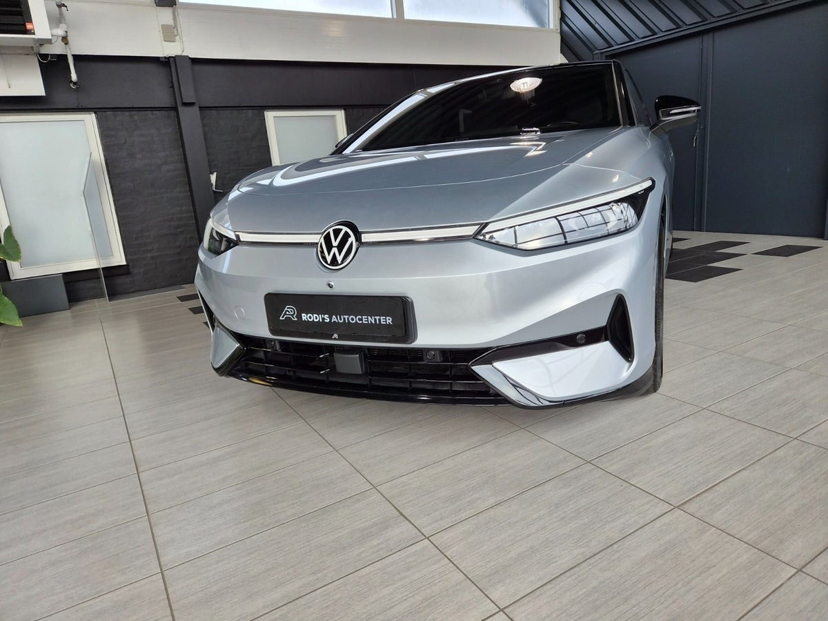Sølv VW ID.7 fra 2025