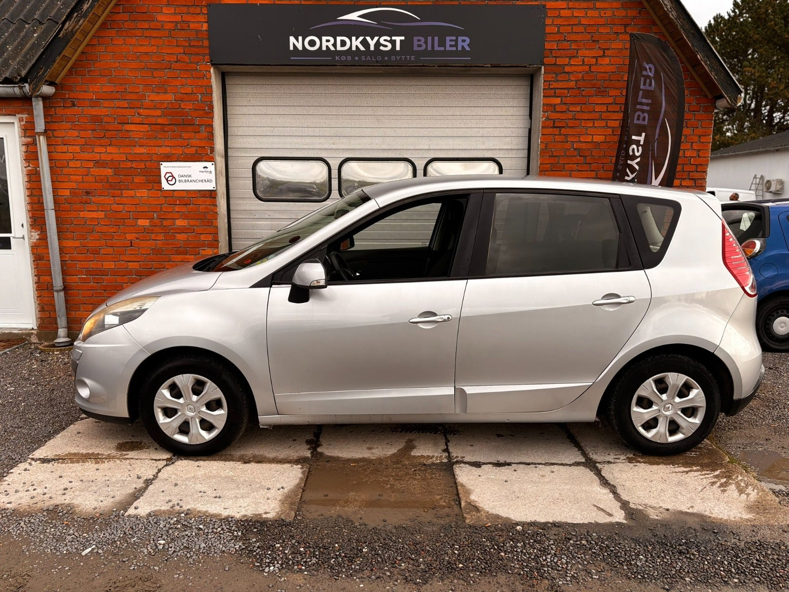 Sølv Renault Scenic III fra 2011