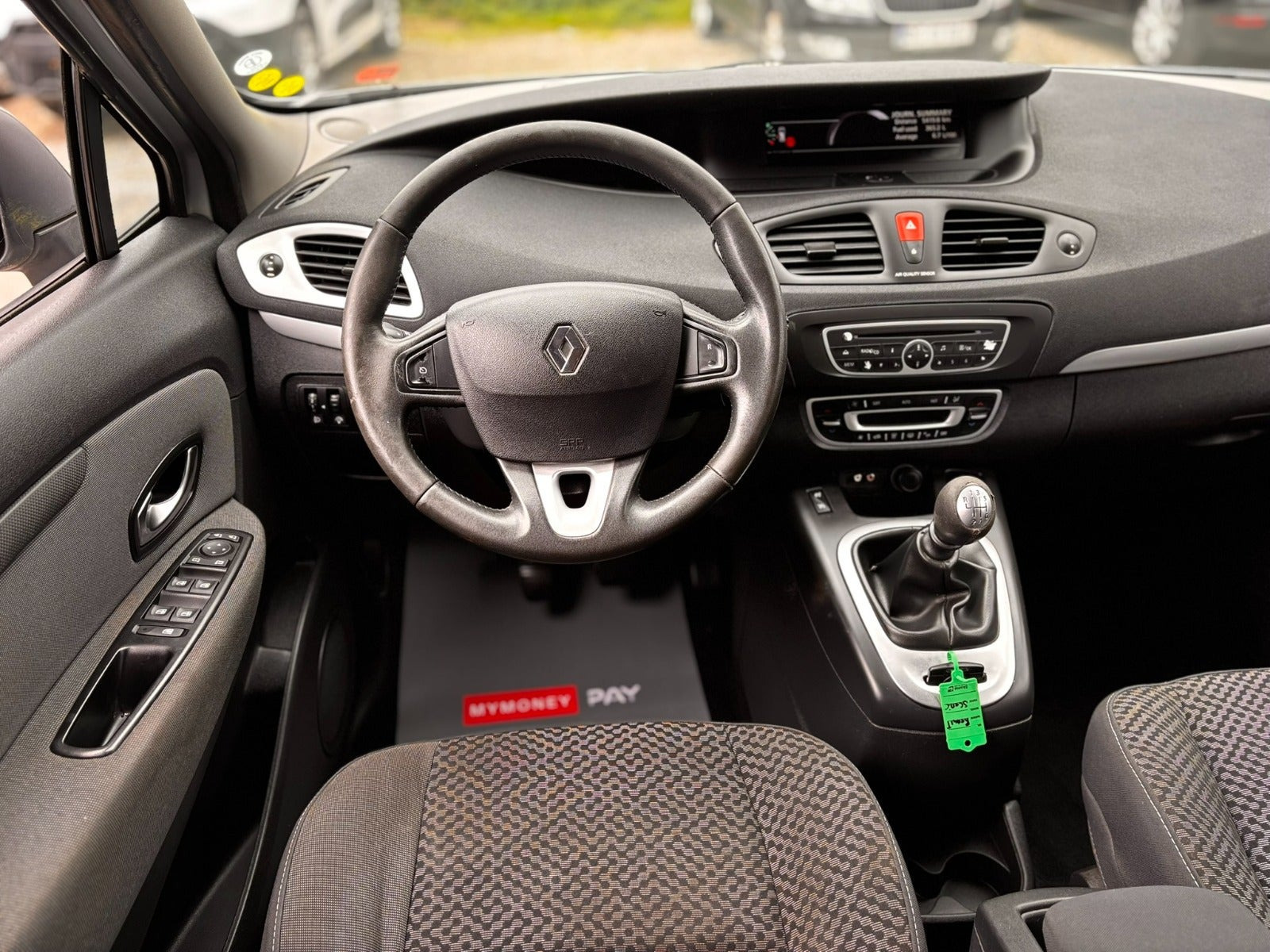 Sølv Renault Scenic III fra 2011