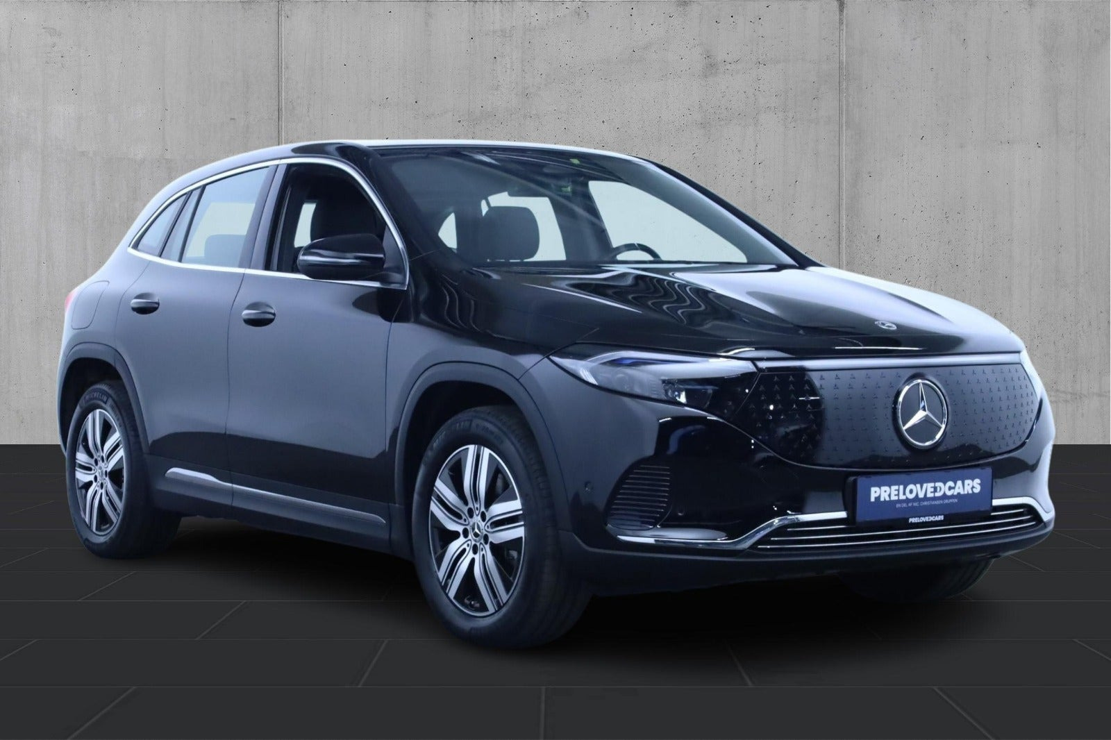 Sort Mercedes EQA250+ fra 2024