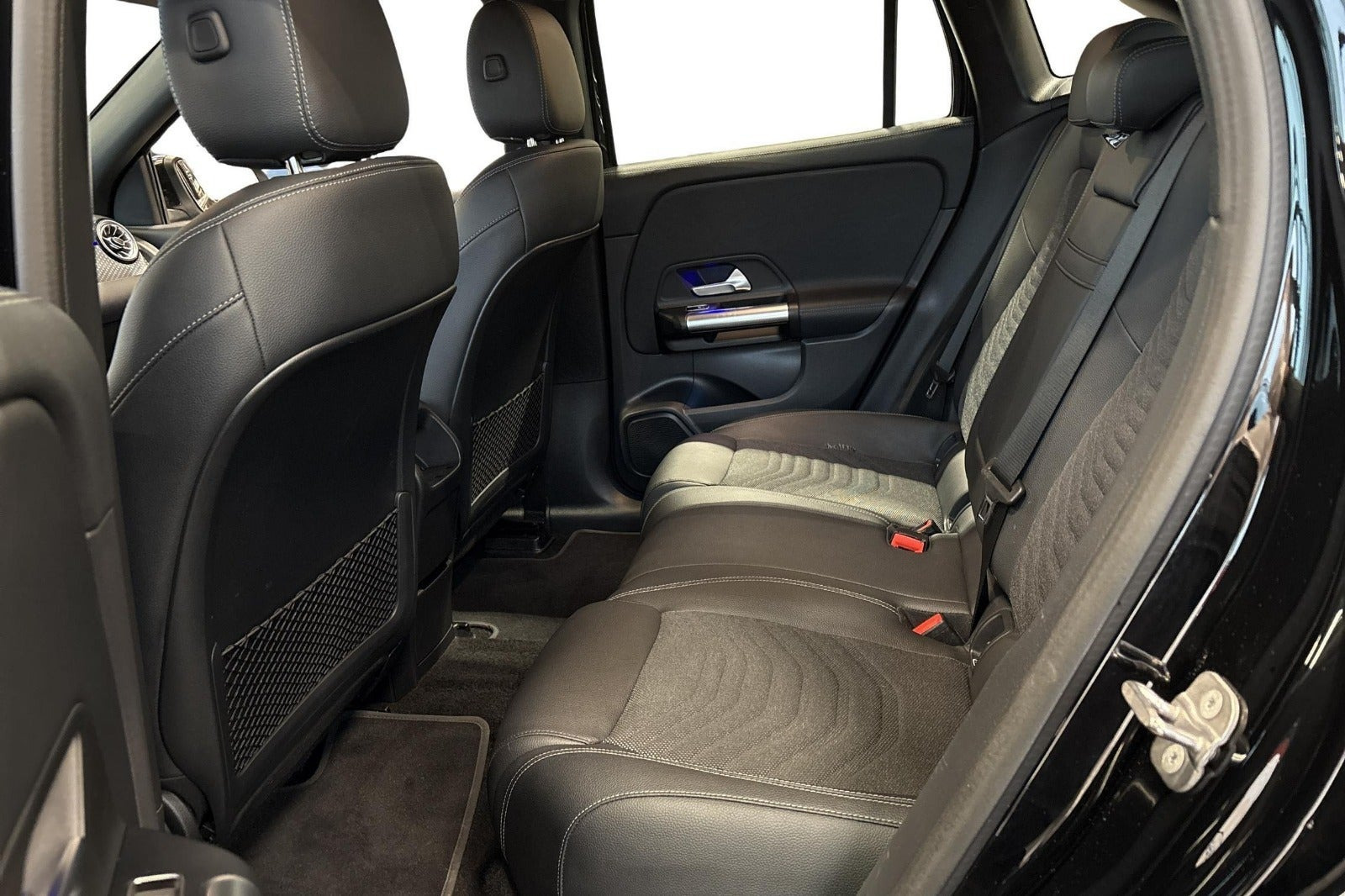Sort Mercedes EQA250+ fra 2024