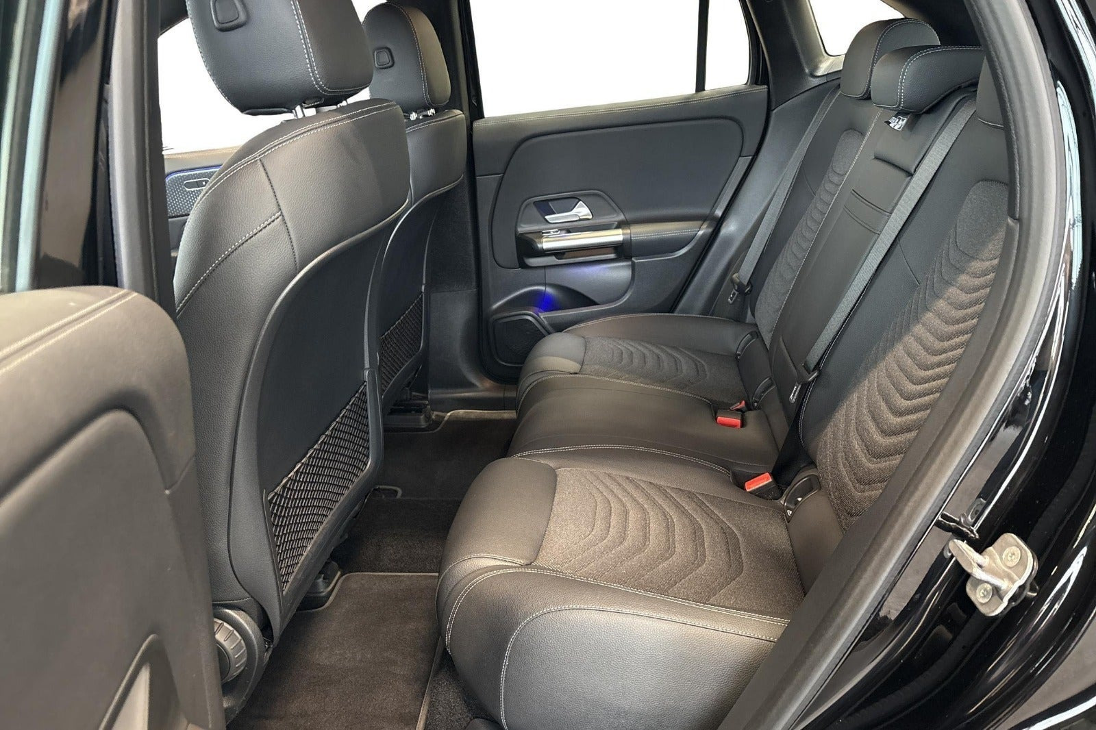 Sort Mercedes EQA250+ fra 2025