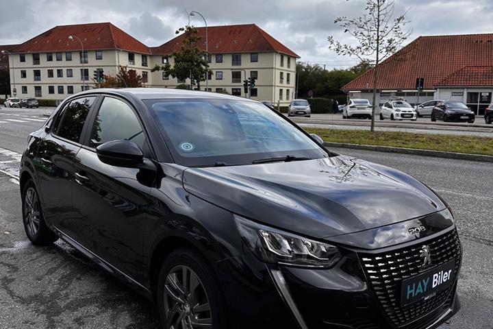 Sort Peugeot 208 fra 2022