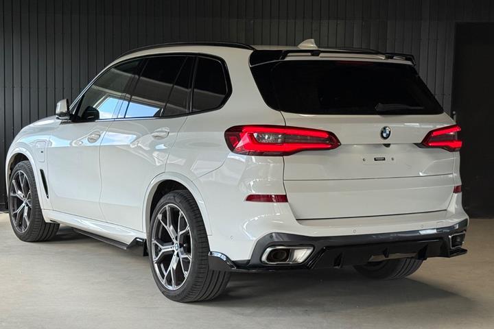 Hvid BMW X5 fra 2020