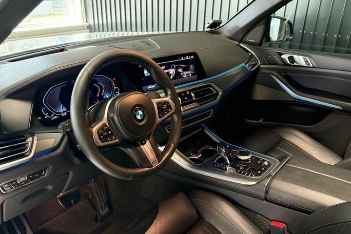 Hvid BMW X5 fra 2020