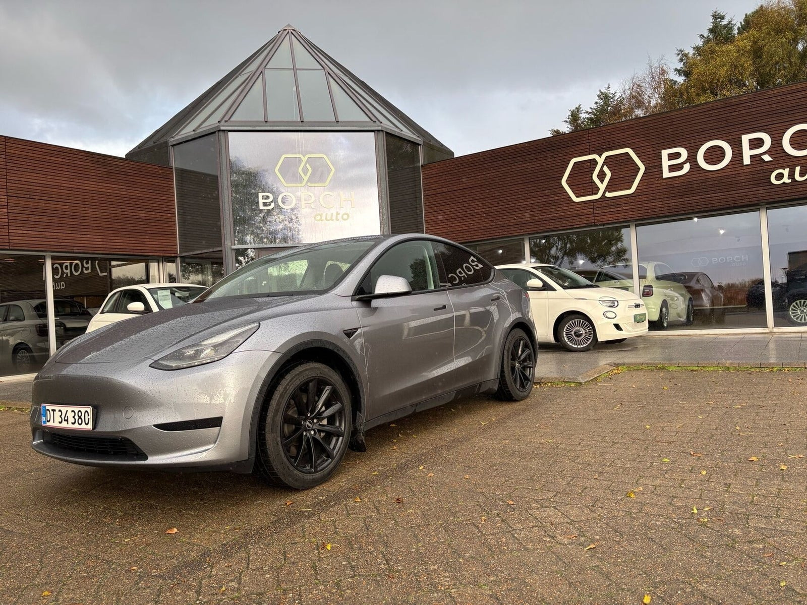 Tesla Model Y RWD