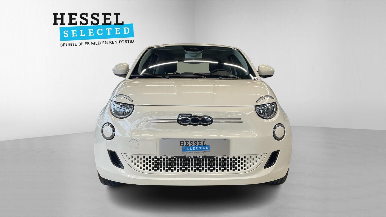 Hvid Fiat 500e fra 2023