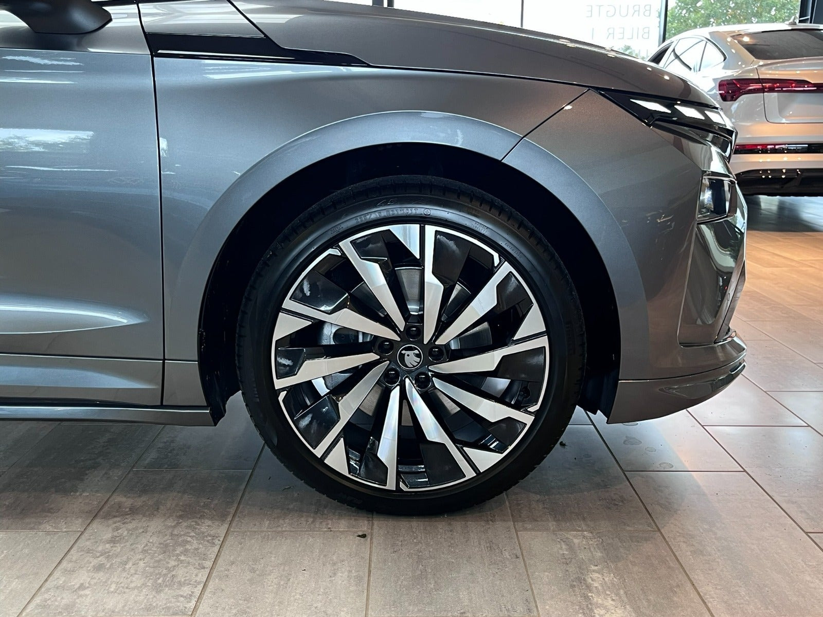 Grå Skoda Enyaq fra 2027