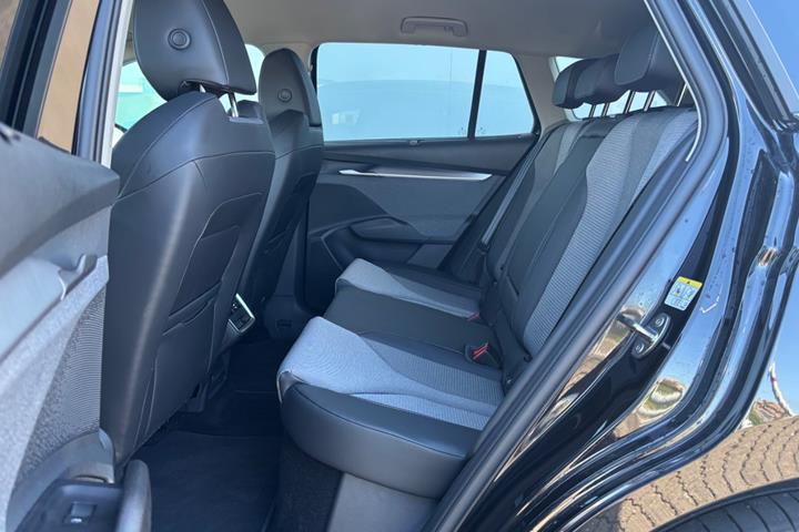 Sort Skoda Enyaq fra 2027