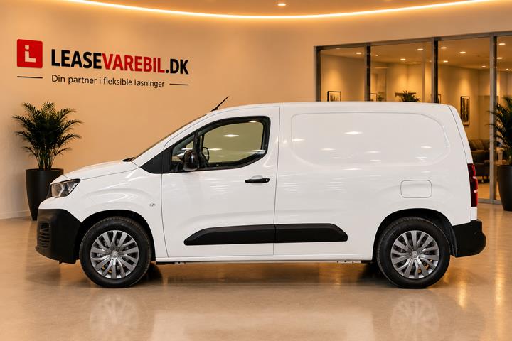Hvid Peugeot e-Partner fra 2022