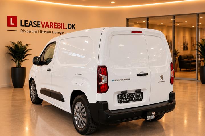 Hvid Peugeot e-Partner fra 2022