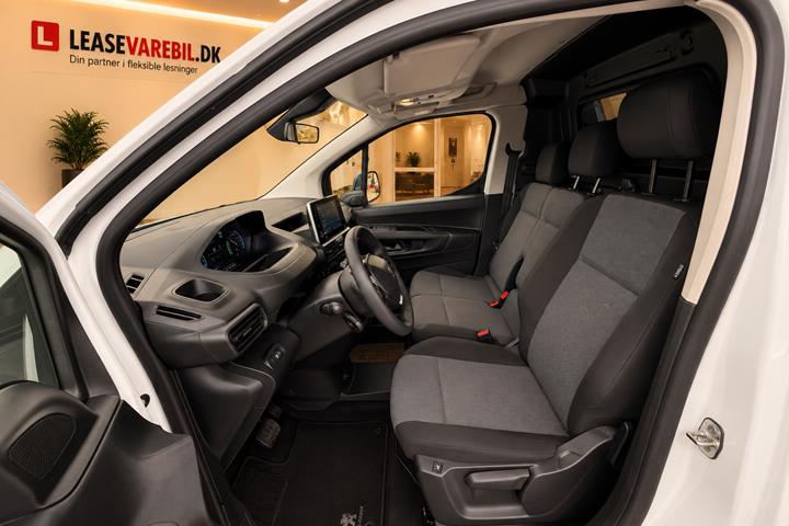 Hvid Peugeot e-Partner fra 2022