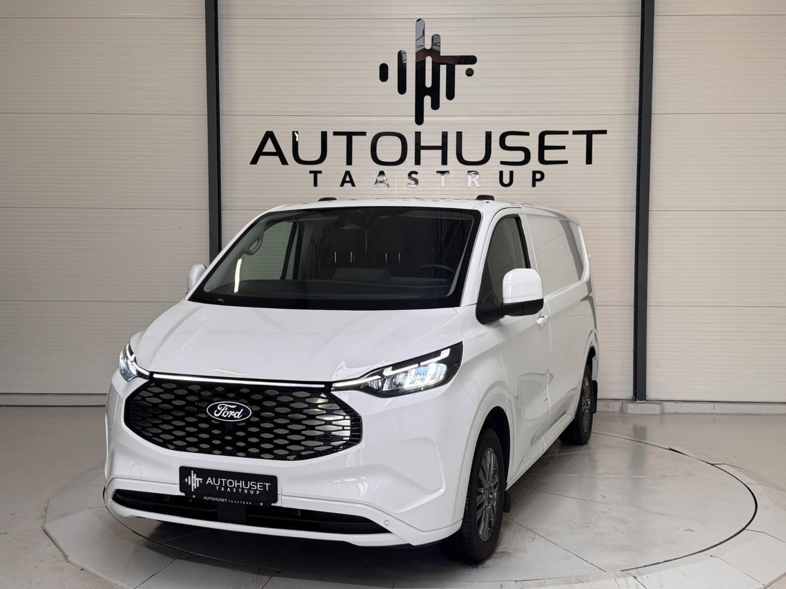 Ford E-Transit Custom 320 L1 64 Limited