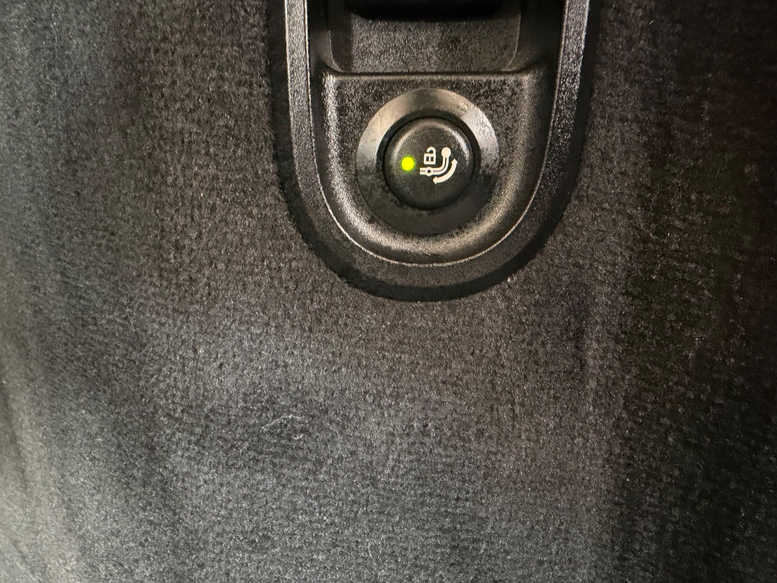 Grå BMW 520d fra 2019