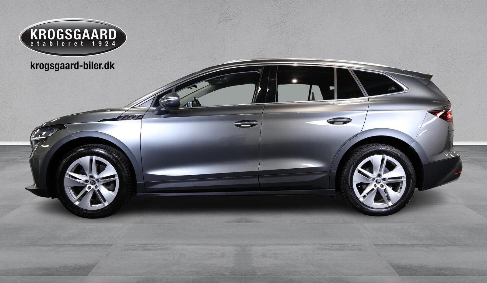 Grå Skoda Enyaq fra 2023